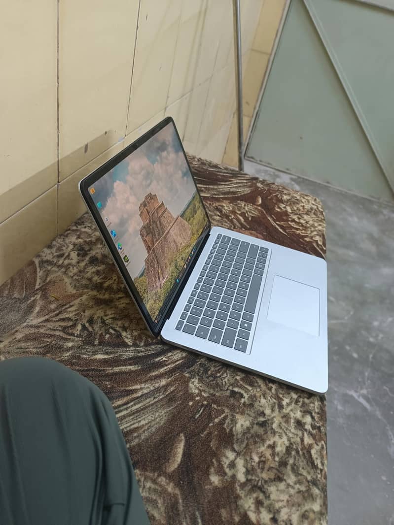 Microsoft Surface Laptop Studio   Core i7 11th H processor Gen 2