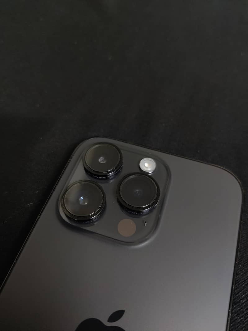 Apple iPhone 14 Pro 3