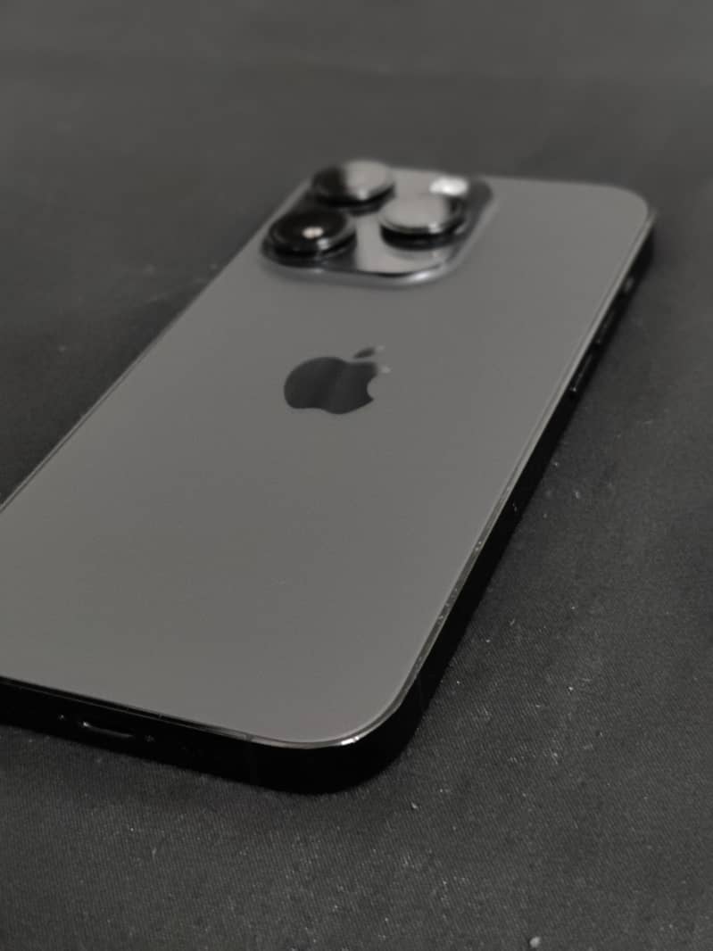 Apple iPhone 14 Pro 4