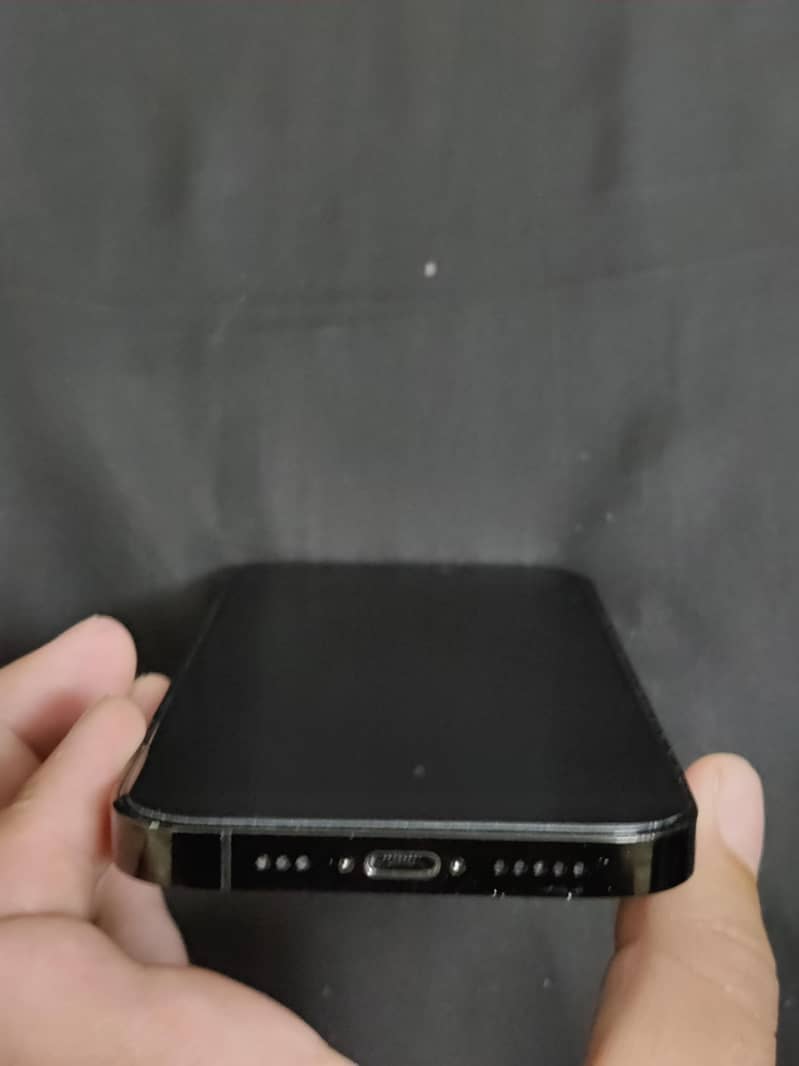 Apple iPhone 14 Pro 8