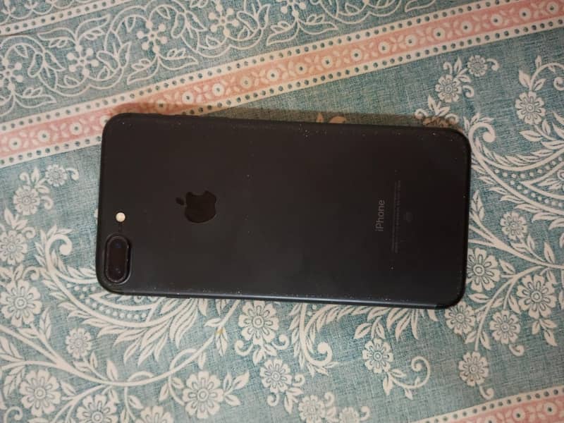 Apple iPhone 7 Plus 0