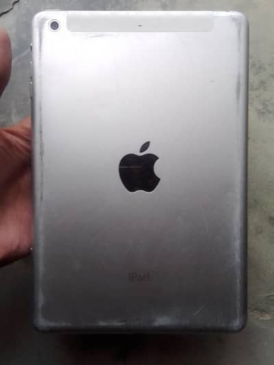 ipad mini 2 for sale urgent with cable