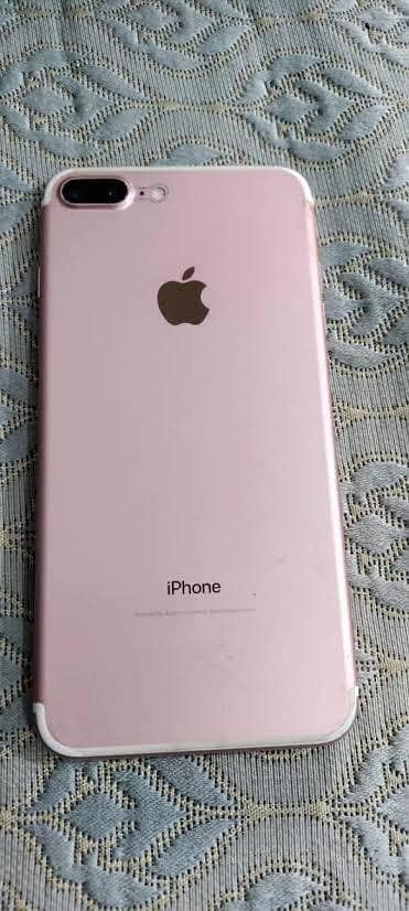 Apple iPhone 7 Plus 1