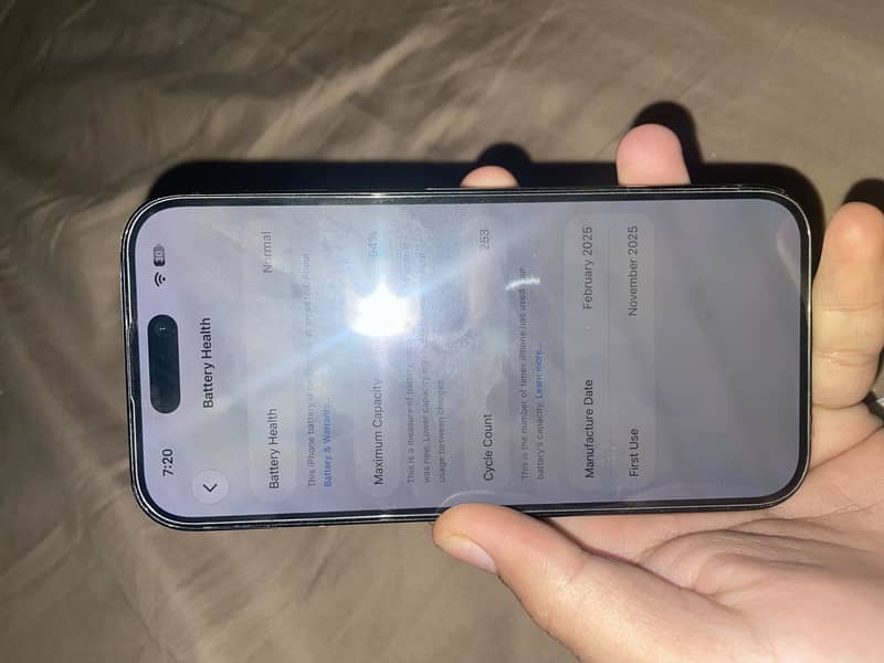 Apple iPhone 15 9