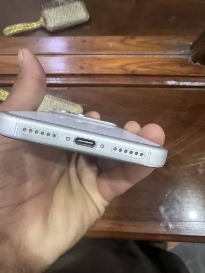 Apple iPhone 17 Pro Max 3