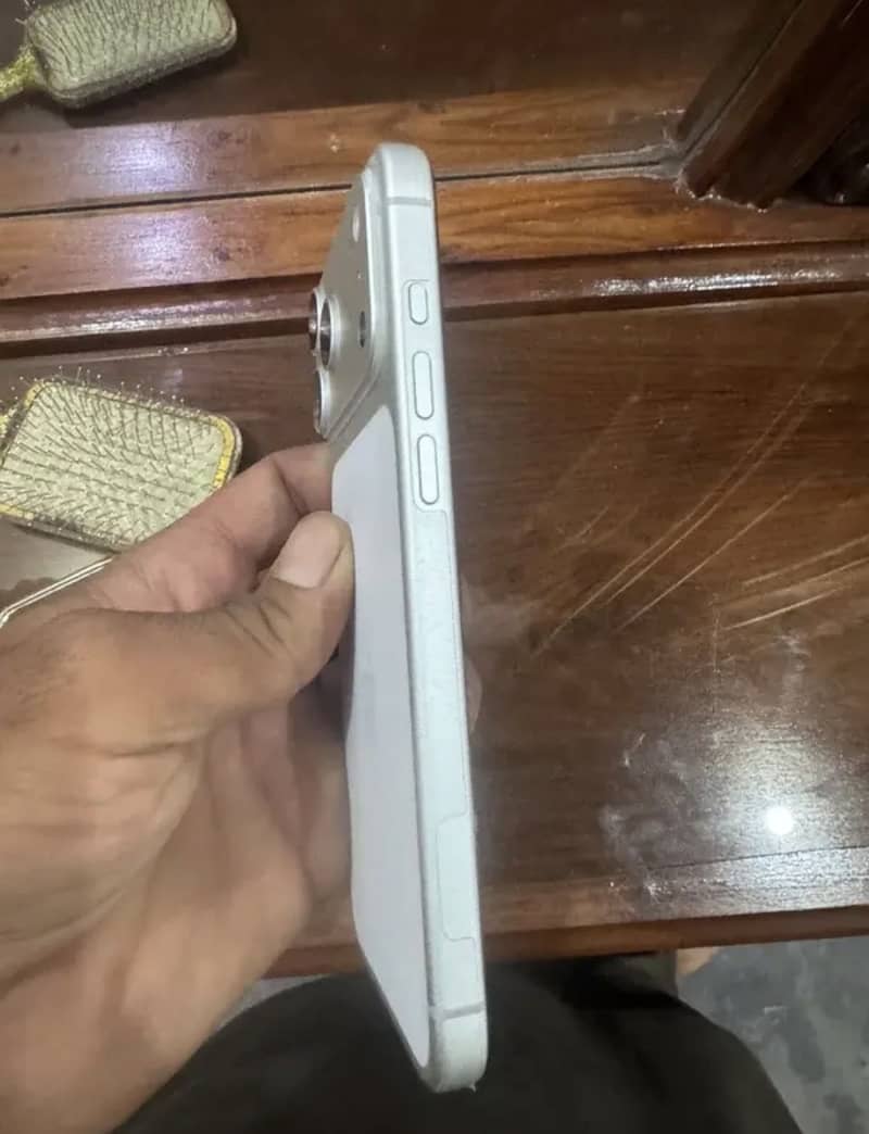 Apple iPhone 17 Pro Max 5