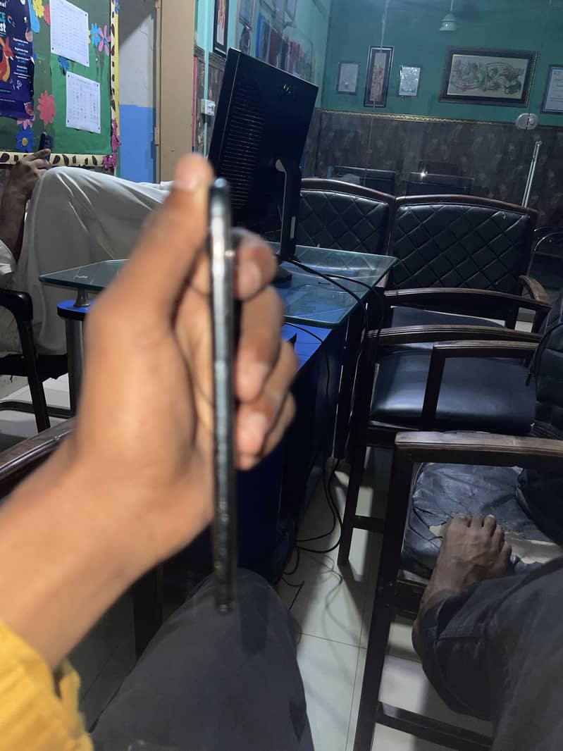 Apple iPhone 7 1
