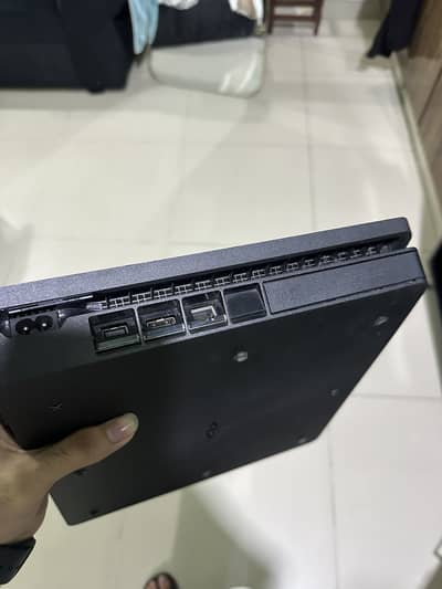 Playatation 4 slim
