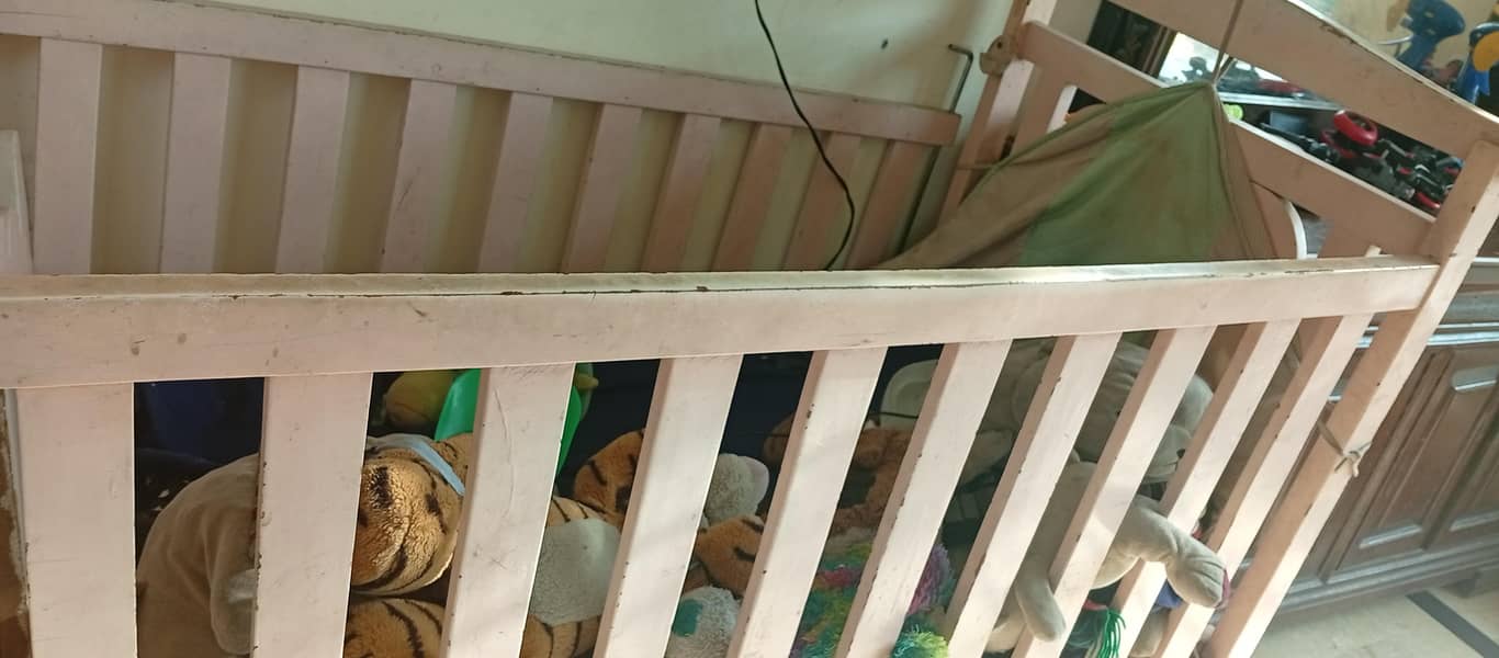 baby cot 1