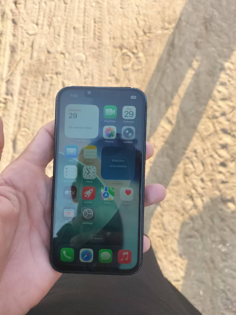 Apple iPhone 13 1