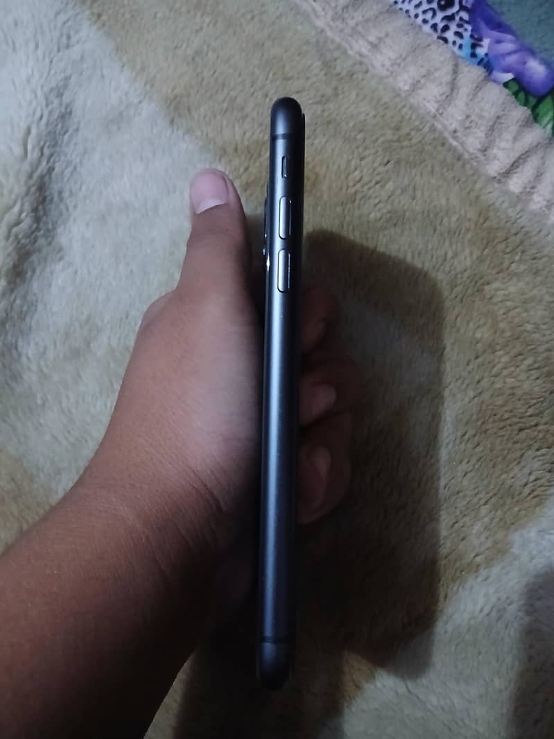 Apple iPhone 11 2