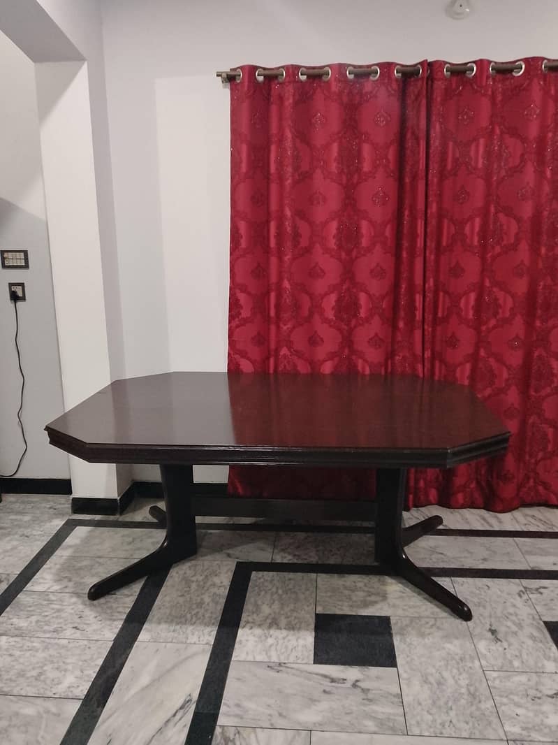 Dinning Table 3