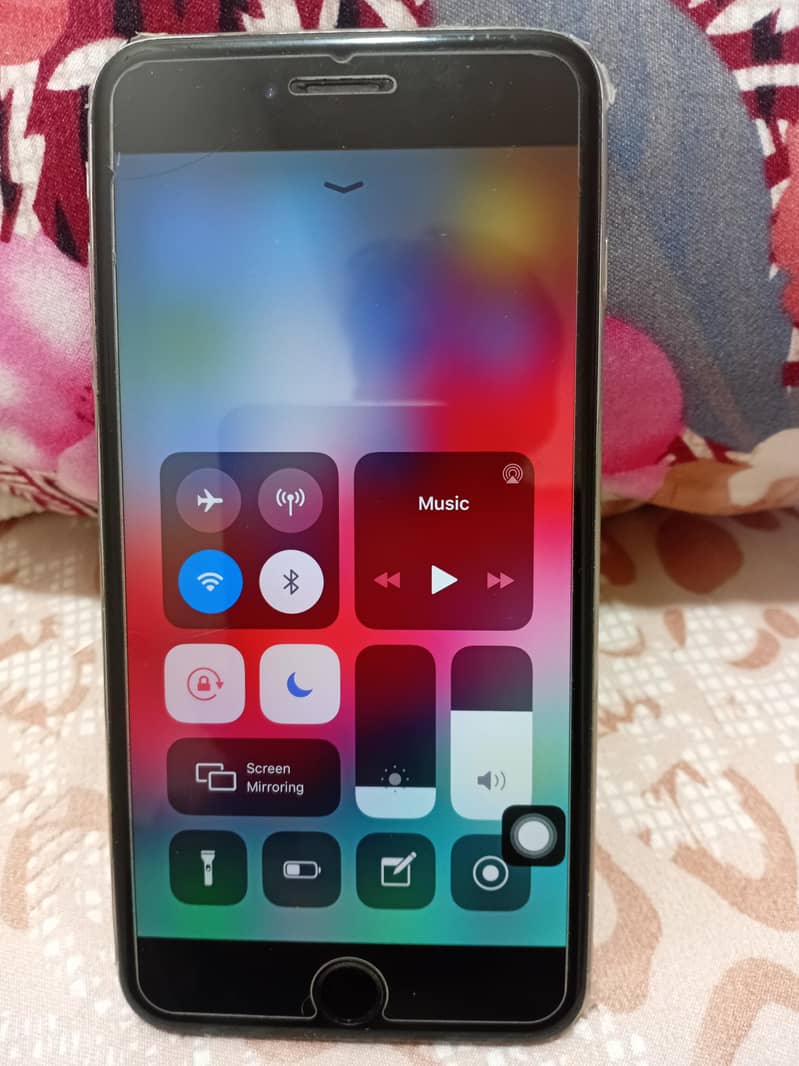 Apple iPhone 6 Plus 3