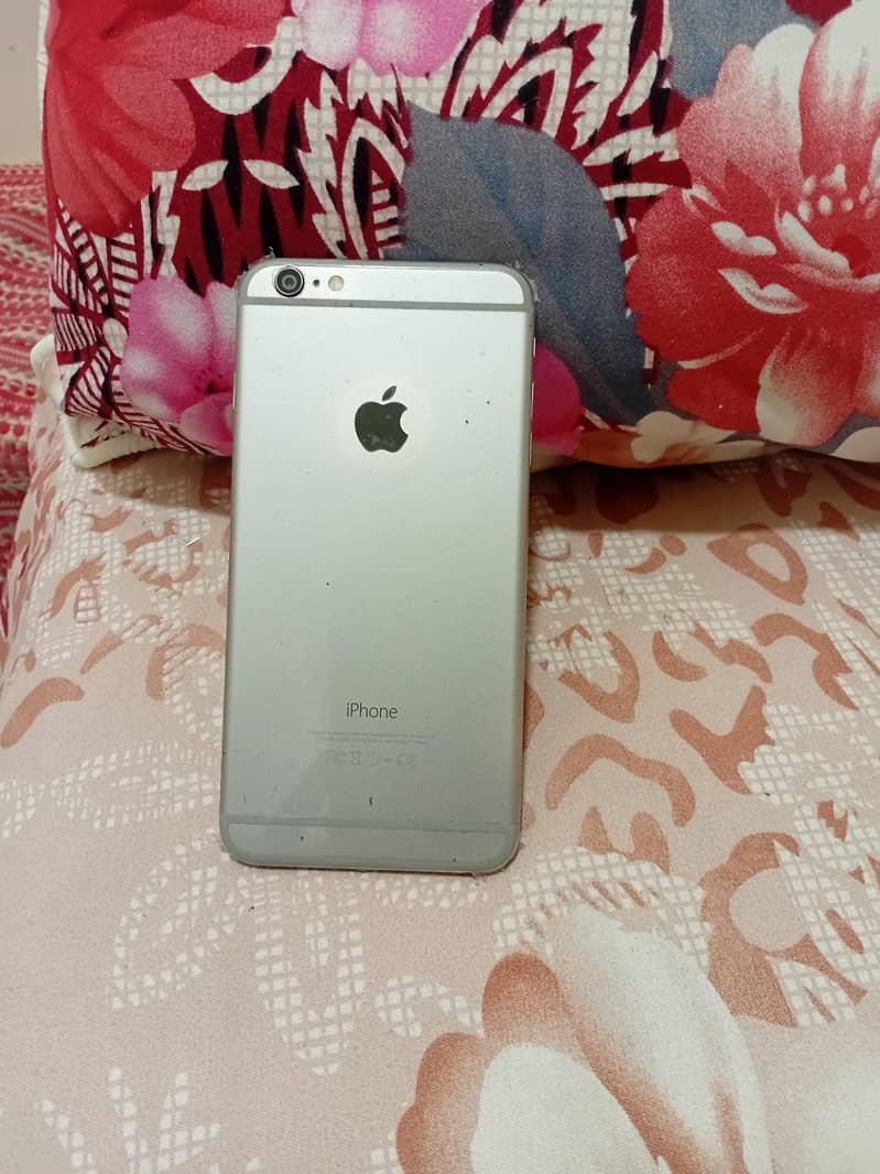 Apple iPhone 6 Plus 9