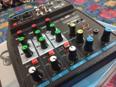 Professional 4 Channel Mixing Console