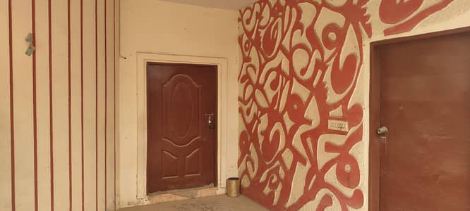 Proper 2 unit House available for sale in Modal Colony Near to LEE Broast.