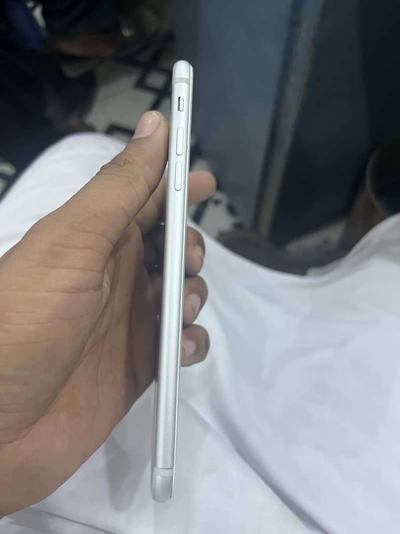 Apple iPhone 7 Plus 7