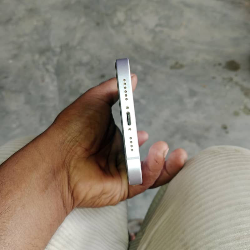 Apple iPhone 14 plus 3