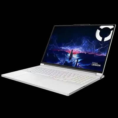 Lenovo Legion 7i 16IAX10 core ultra 9 275hx 5070