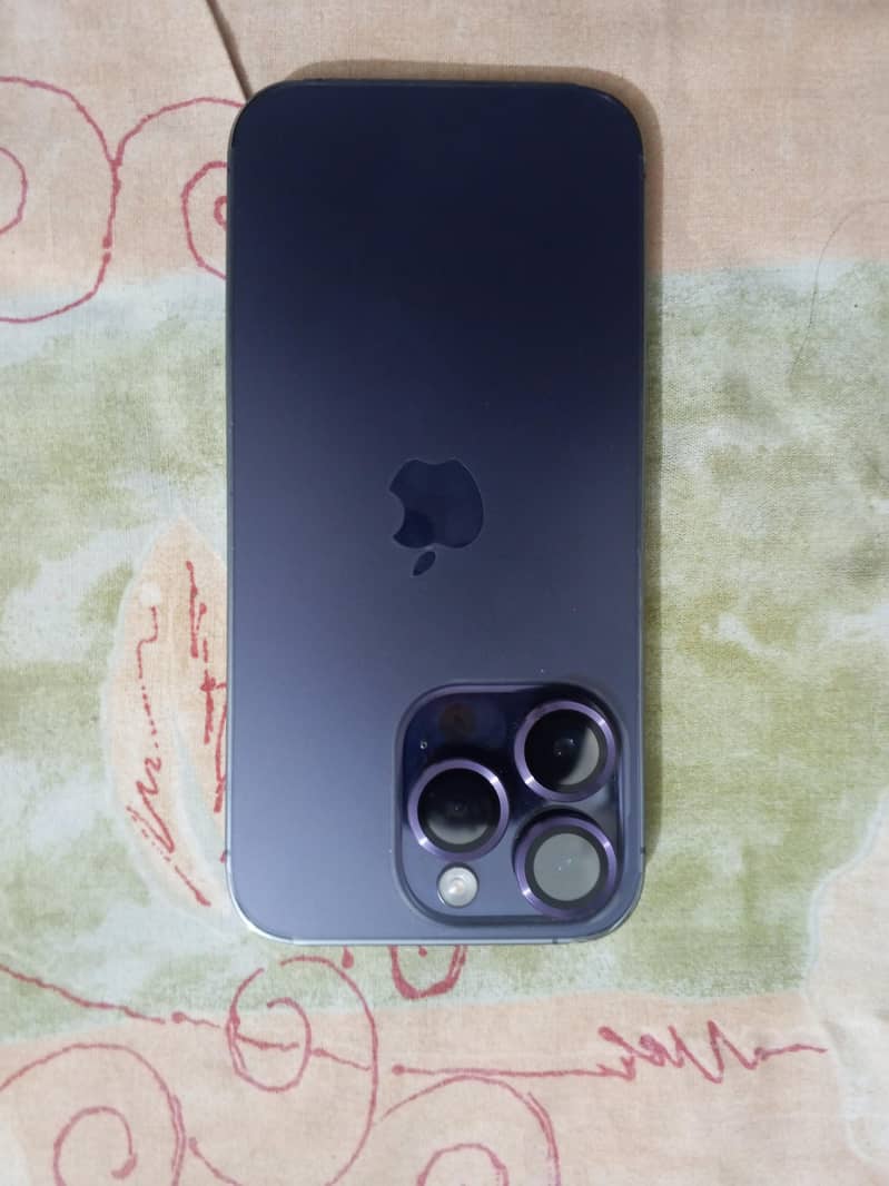 Apple iPhone 14 Pro 1