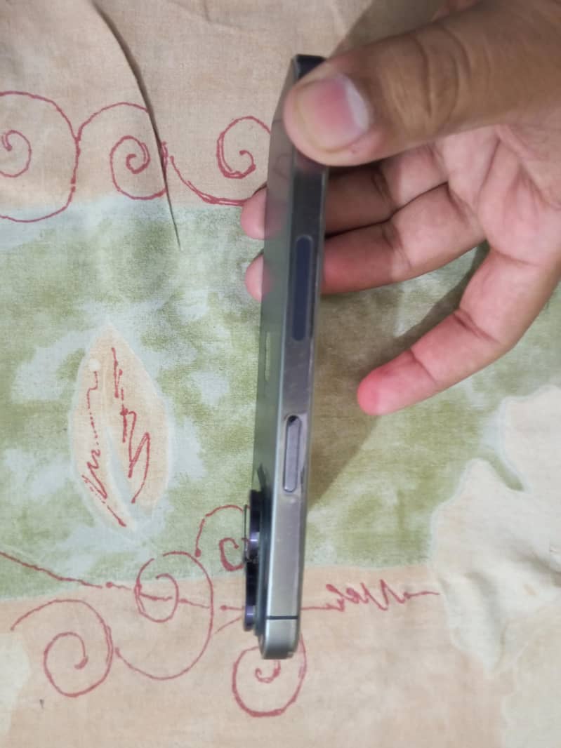 Apple iPhone 14 Pro 4