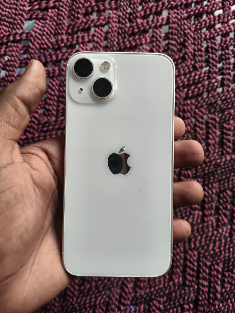 Apple iPhone 13 9