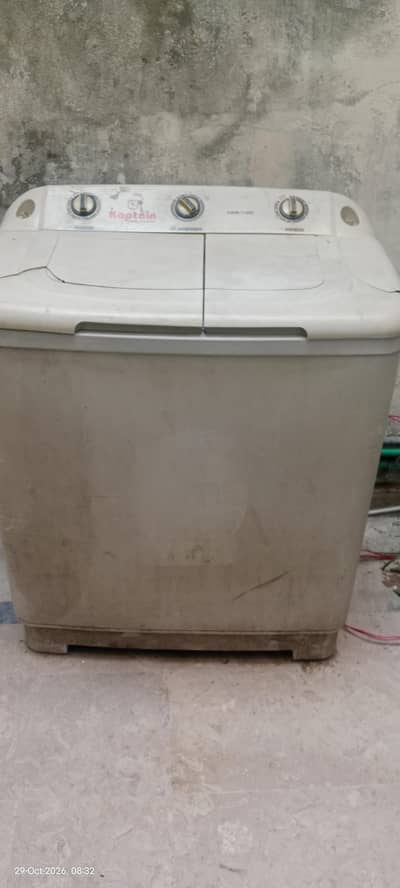 Washing & Dryer Machine
