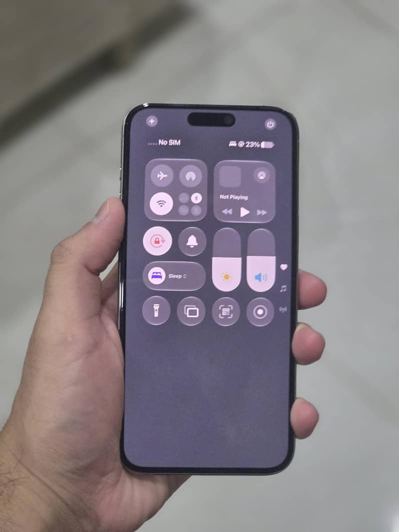 Apple iPhone 15 Pro Max 9