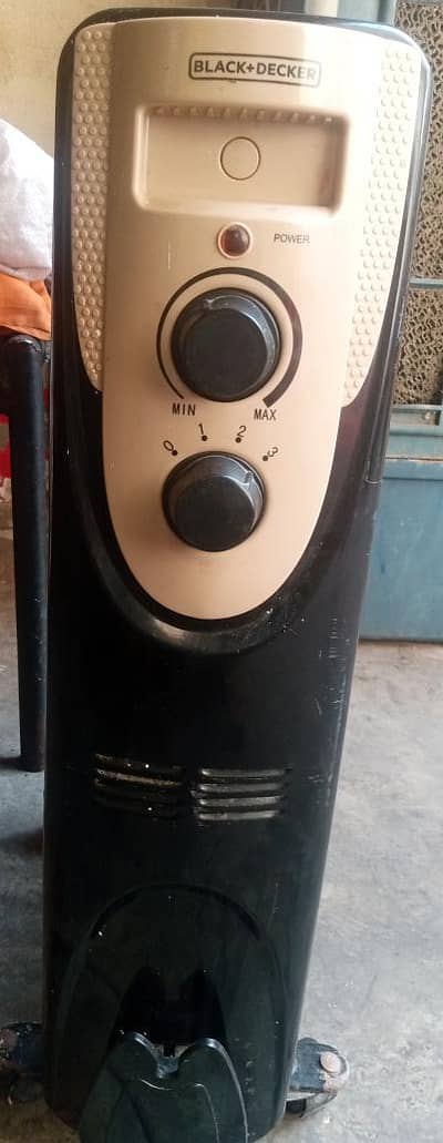 Oil Filled Heater 13 Fins Black Room Heater Like New Condition