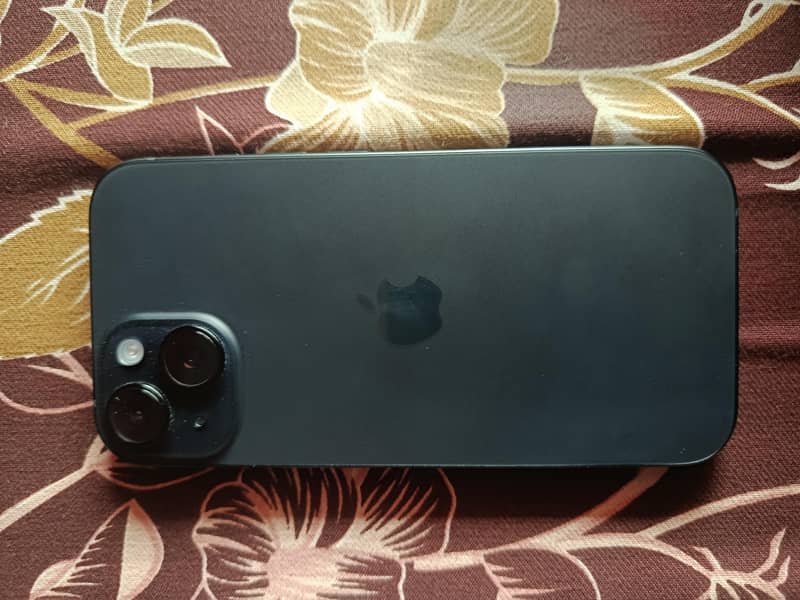 Apple iPhone 15 5