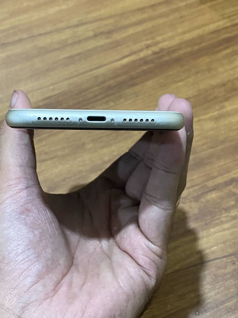 Apple iPhone 11 1