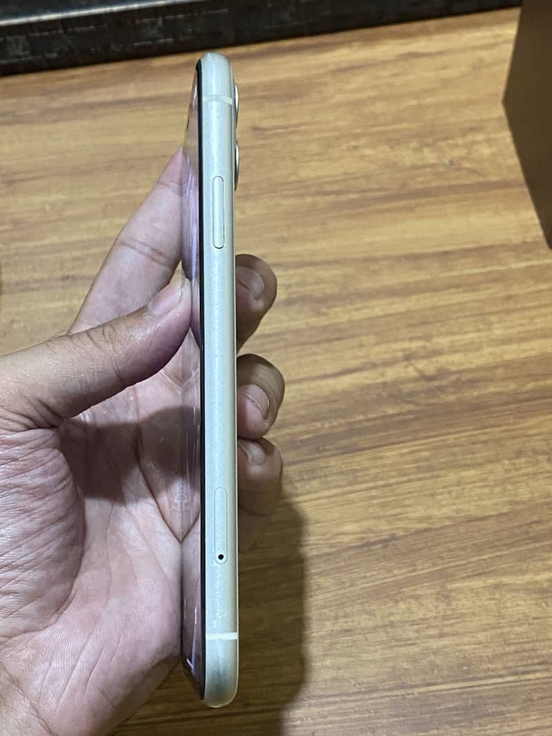 Apple iPhone 11 2