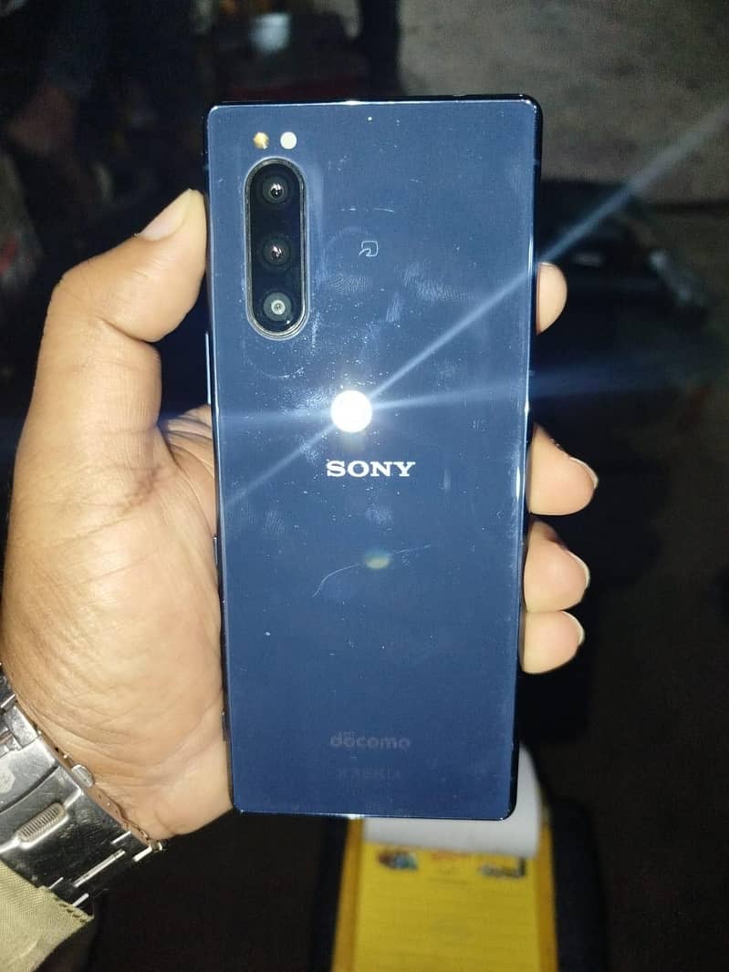 Sony 5 1