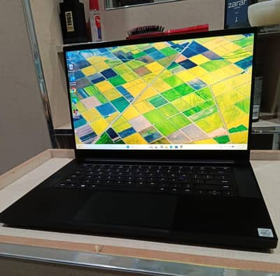 Razer Blade 15 Gaming Laptop | RTX 2070 Max-Q | i7 10th Gen | 16GB RAM