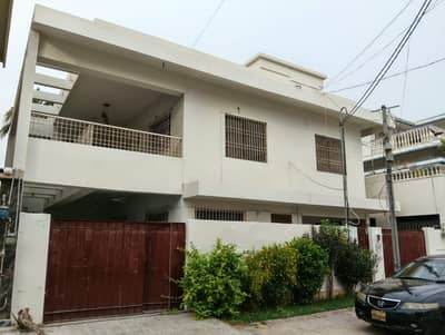 400 Square Yards House Available For Sale In Gulshan-E-Iqbal - Block 6