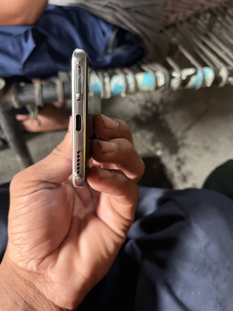 Tecno CAMON 40 Pro 8