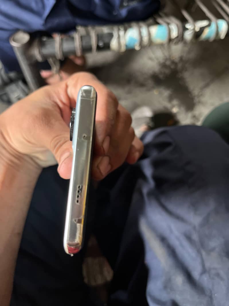 Tecno CAMON 40 Pro 10