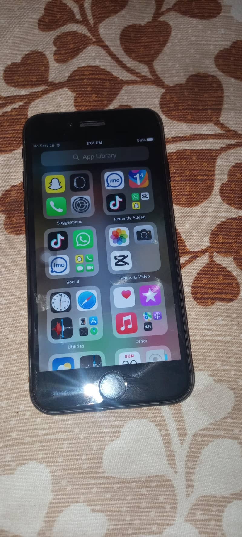 Apple iPhone 7 0