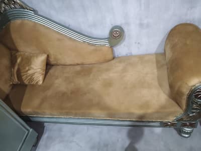 queen size deewan