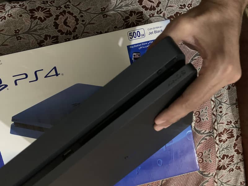 PS4 slim 2