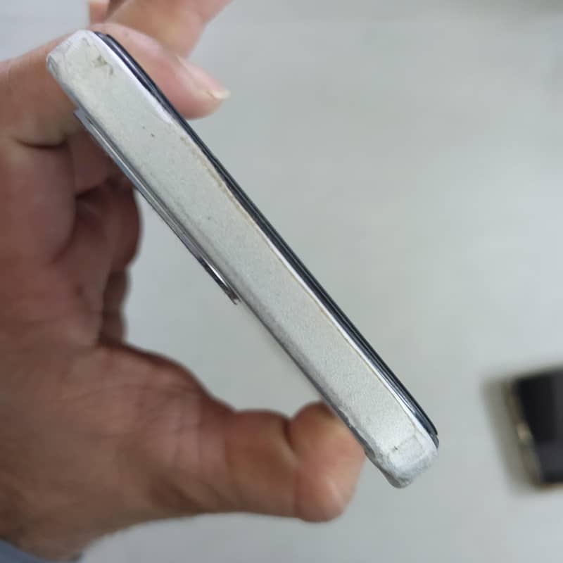 OPPO A6s 2