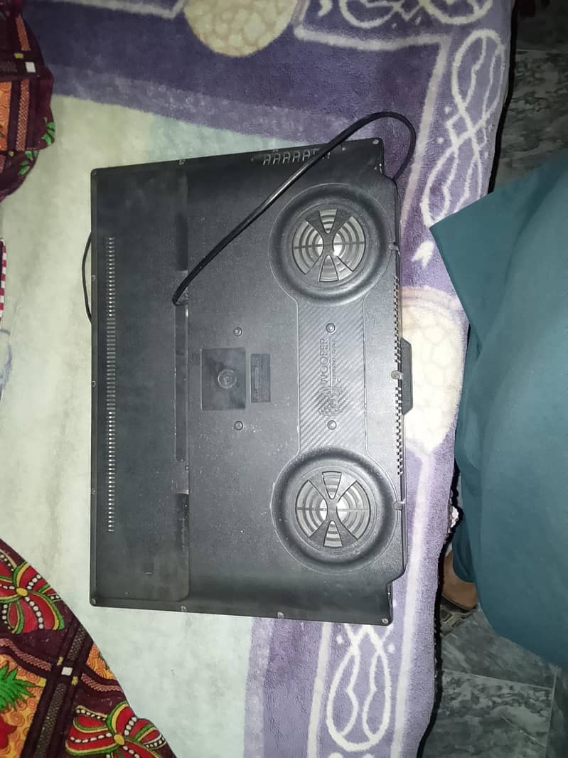 lcd tv 2