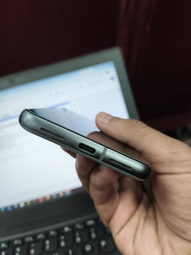 Google Pixel 8 2