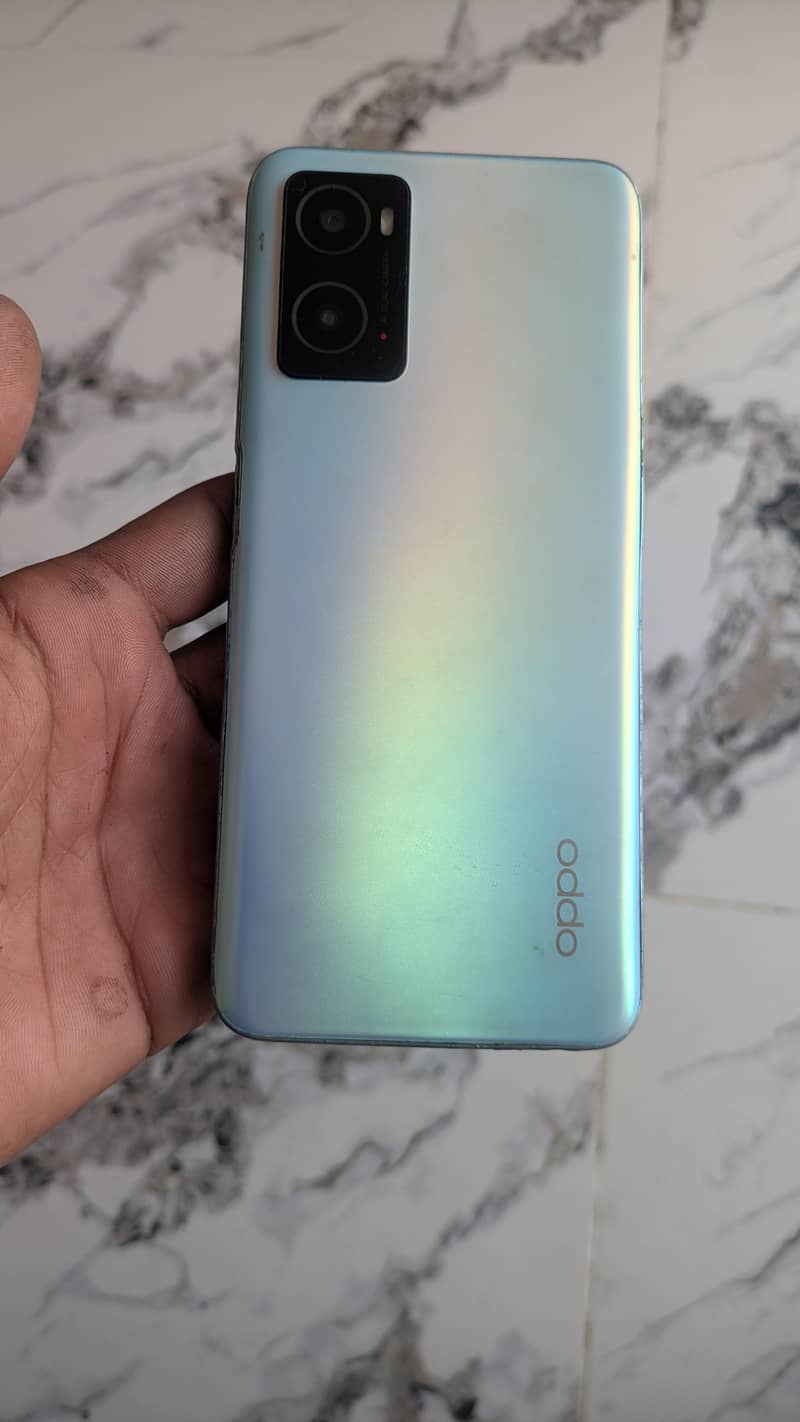OPPO A76 0