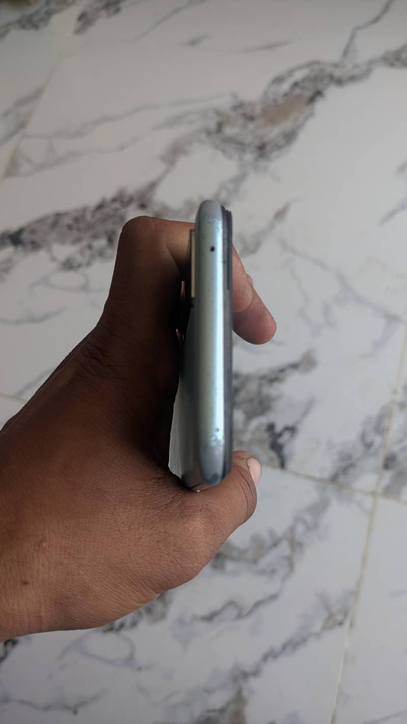 OPPO A76 4