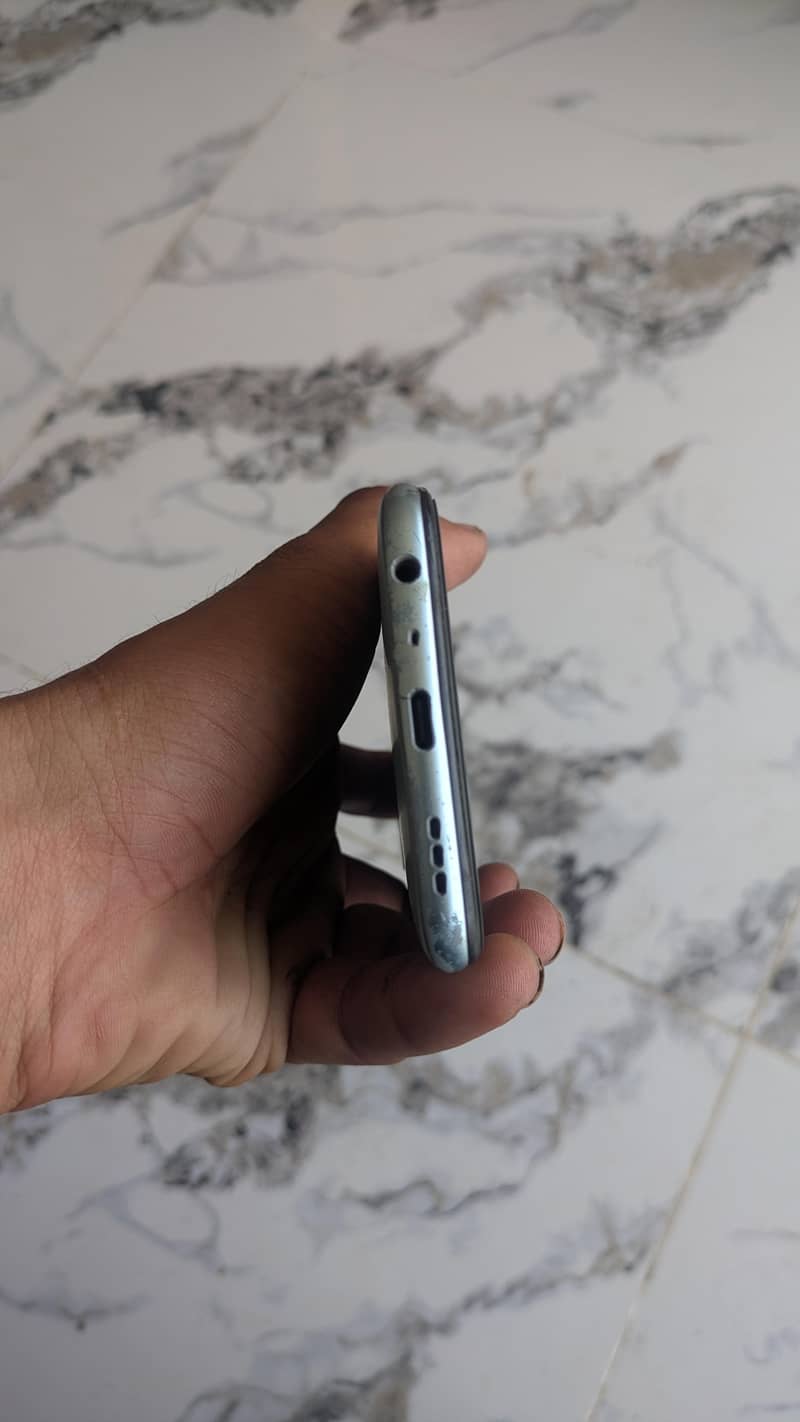 OPPO A76 5