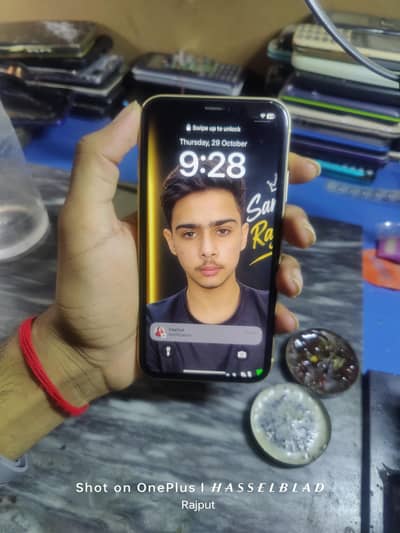 Apple iPhone XR