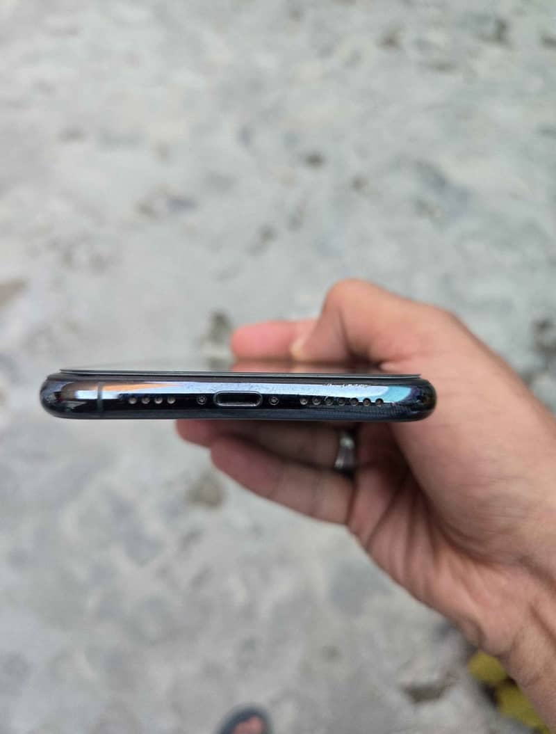 Apple iPhone 11 Pro Max 5
