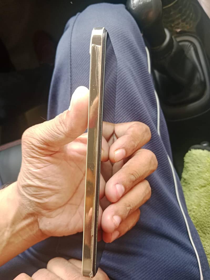 Realme 12 Plus 5G 3