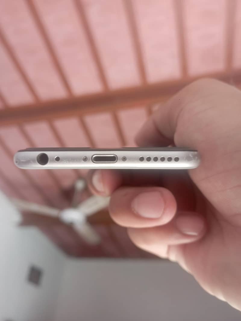 Apple iPhone 6 2